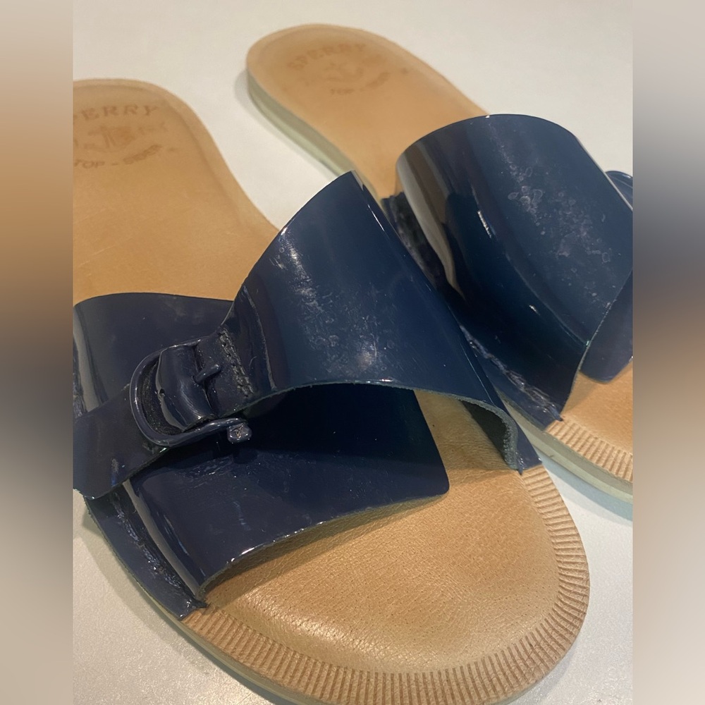 SPERRY TOP SIDER SEAPORT SLIDE SANDAL DARK BLUE PATENT LEATHER WOMENS SZ 10 - Picture 2 of 13